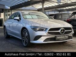 Silber Gebraucht 2022 Mercedes CLA250e Progressive Limousine | 28.990 € (Guter Preis)