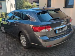 Grau Gebraucht 2013 Toyota Avensis Life Kombi | 8.200 € (Fairer Preis)