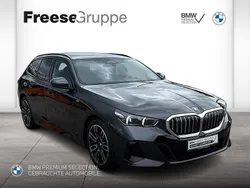 Sophistograu brillanteffekt me Gebraucht 2024 BMW 520 M Sport Kombi | 58.990 € (Fairer Preis)