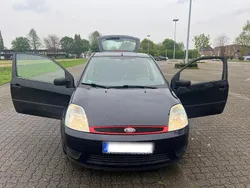 Blau Gebraucht 2005 Ford Fiesta Kleinwagen | 550 € (Guter Preis)