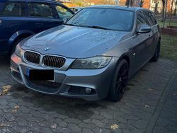 Grau Gebraucht 2010 BMW 330 M Sport Kombi | 6.400 €