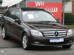 Grau Gebraucht 2011 Mercedes C200 Avantgarde Limousine | 11.850 € (Fairer Preis)