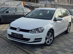 Weiß Gebraucht 2016 VW Golf VII Comfortline Kombi | 4.999 € (Teuer)