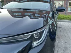 Schwarz Gebraucht 2020 Toyota Corolla Hybrid Team Kleinwagen | 18.999 € (Fairer Preis)