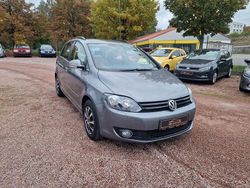 Grau Gebraucht 2011 VW Golf Plus Cross Van / Kleinbus | 6.180 € (Fairer Preis)