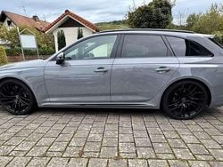 Grau Gebraucht 2022 Audi RS4 Kombi | 68.702 € (Superpreis)