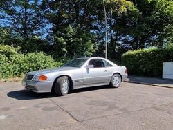 Silber Gebraucht 1992 Mercedes SL300 Cabrio | 9.900 €