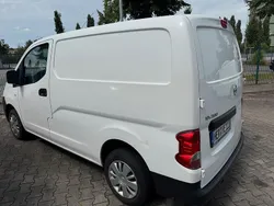 Weiß Gebraucht 2017 Nissan NV200 Van | 8.899 €