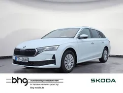 Moonweiß perleffekt Gebraucht 2025 Skoda Octavia Tour Kombi | 37.480 € (Fairer Preis)