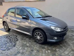 Grau Gebraucht 2006 Peugeot 206 Kombi | 2.200 € (Fairer Preis)