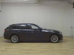 Schwarz Gebraucht 2022 BMW 320 Shadowline Kombi | 26.980 € (Superpreis)