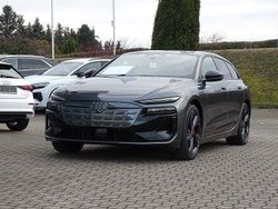 Grau Neu 2025 Audi A6 e-tron S-line plus Kombi | 89.359 €