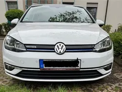 Weiß Gebraucht 2019 VW Golf VII Comfortline Limousine | 16.000 € (Superpreis)