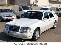 Weiß Gebraucht 1994 Mercedes E250 Limousine | 18.990 €