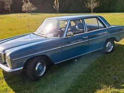Blau Gebraucht 1974 Mercedes W115 Limousine | 10.400 €