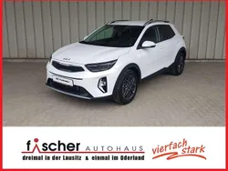 Snow white pearleffekt Neu 2025 Kia Stonic 4 SUV | 24.888 € (Fairer Preis)