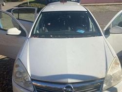 Weiß Gebraucht 2009 Opel Astra Limousine | 1.600 € (Superpreis)