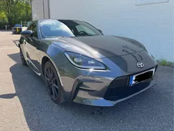 Grau Gebraucht 2024 Toyota GR86 Coupé | 36.900 € (Guter Preis)