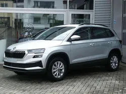 Brilliant silber metallic Neu 2025 Skoda Karoq SUV | 36.390 € (Guter Preis)