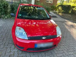 Rot Gebraucht 2005 Ford Fiesta Kleinwagen | 950 € (Guter Preis)
