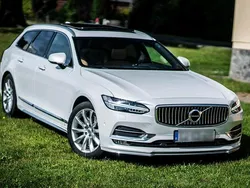 Weiß Gebraucht 2016 Volvo V90 Inscription Kombi | 25.800 €