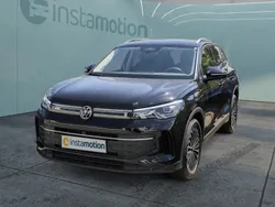 Schwarz Gebraucht 2024 VW Tiguan Life SUV | 37.090 € (Fairer Preis)