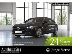 Nachtschwarz Gebraucht 2023 Mercedes CLA220 Progressive Limousine | 32.594 € (Superpreis)