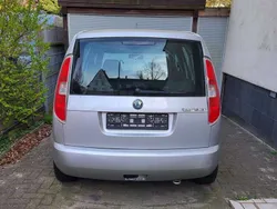 Silber Gebraucht 2007 Skoda Roomster Kombi | 1.200 € (Guter Preis)