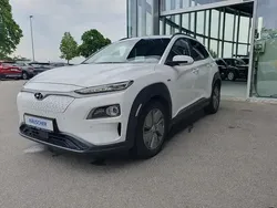 Polar white uni Gebraucht 2020 Hyundai Kona Premium SUV | 20.990 € (Fairer Preis)