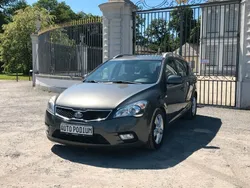 Silber Gebraucht 2012 Kia Ceed Sportswagon Vision Kombi | 3.950 € (Guter Preis)