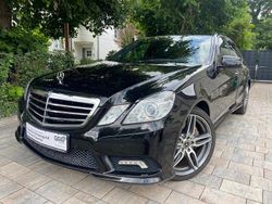 Schwarz Gebraucht 2011 Mercedes E500 Avantgarde Limousine | 22.990 € (Fairer Preis)