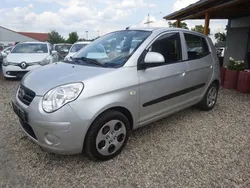 Silber Gebraucht 2009 Kia Picanto Start Kleinwagen | 1.500 € (Guter Preis)