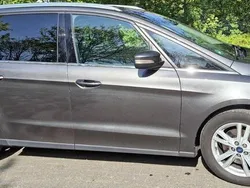Grau Gebraucht 2019 Ford Galaxy Titanium Van / Kleinbus | 25.900 € (Etwas zu teuer)
