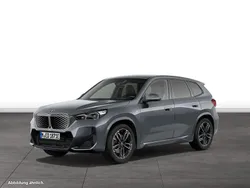 Grau Gebraucht 2024 BMW iX1 SUV | 50.983 €