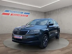 Grau Gebraucht 2021 Skoda Karoq Drive SUV | 22.399 € (Guter Preis)