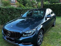 Grau Gebraucht 2015 Mercedes C200 Limousine | 17.500 € (Fairer Preis)