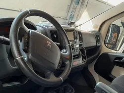 Weiß Gebraucht 2017 Peugeot Boxer Van | 22.990 €
