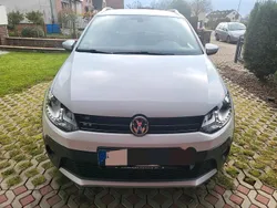 Weiß Gebraucht 2014 VW Polo Cross Kleinwagen | 9.700 € (Fairer Preis)