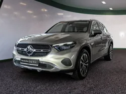 Silber / mojavesilber (metallic) Gebraucht 2024 Mercedes GLC220 Avantgarde SUV | 54.890 € (Superpreis)