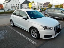 Weiß Gebraucht 2017 Audi A1 Sportback Sport Kleinwagen | 14.500 € (Fairer Preis)