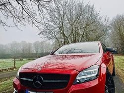 Rot Gebraucht 2011 Mercedes CLS350 Limousine | 9.200 € (Superpreis)