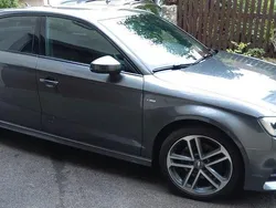 Grau Gebraucht 2018 Audi A3 Sport Limousine | 23.200 € (Fairer Preis)