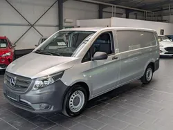 Silber Gebraucht 2019 Mercedes Vito Van / Kleinbus | 23.900 € (Fairer Preis)