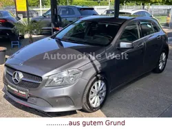 Grau Gebraucht 2017 Mercedes A180 Limousine | 16.480 € (Fairer Preis)