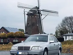 Silber Gebraucht 1998 Mercedes C250 Elegance Limousine | 4.500 € (Guter Preis)