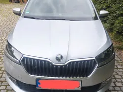 Silber Gebraucht 2020 Skoda Fabia Style Kombi | 12.400 € (Fairer Preis)