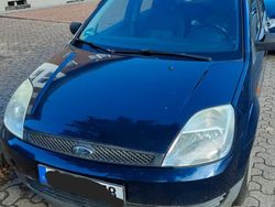 Blau Gebraucht 2004 Ford Fiesta Kleinwagen | 1.050 € (Fairer Preis)