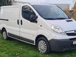 Weiß Gebraucht 2012 Opel Vivaro Van | 10.450 € (Etwas zu teuer)