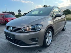 Gold Gebraucht 2015 VW Golf Sportsvan Comfortline Van / Kleinbus | 10.950 € (Superpreis)