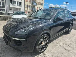 Schwarz Gebraucht 2015 Porsche Cayenne S SUV | 44.900 € (Teuer)
